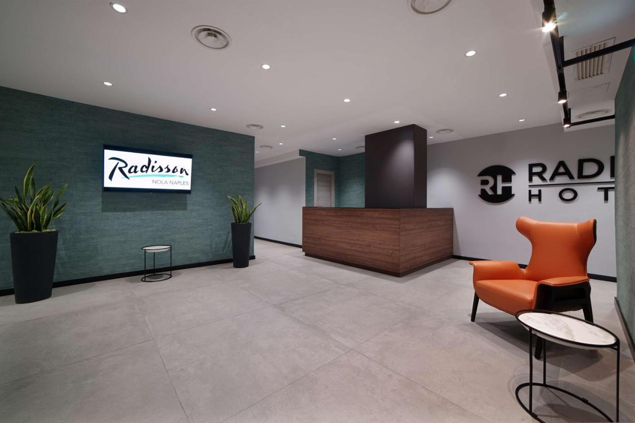 Radisson Hotel Nola Naples エクステリア 写真